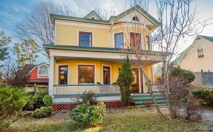 30-32 Mill Hill, Woodstock