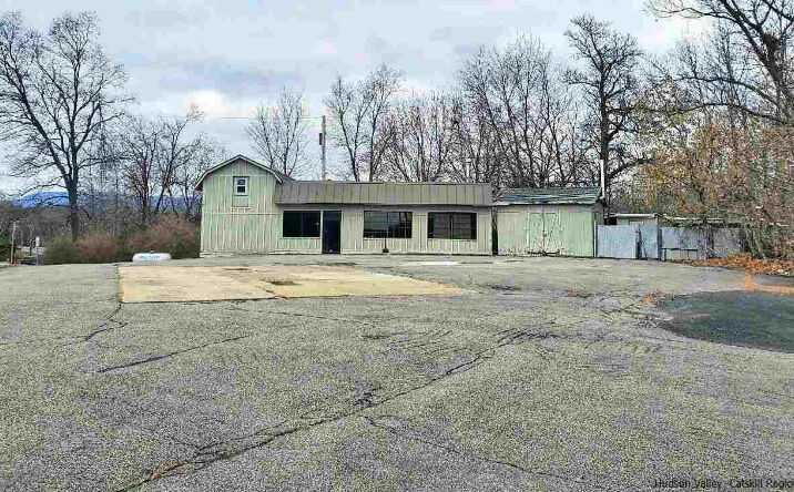 1080 Route 28, Kingston