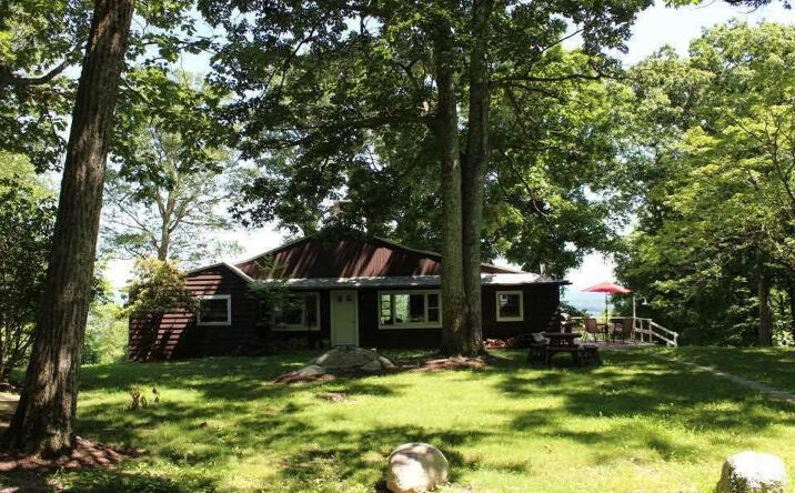 43-45 Black Hawk Trail, Gardiner