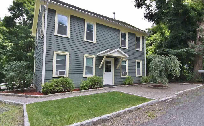 48 Beyersdorfer, Kingston