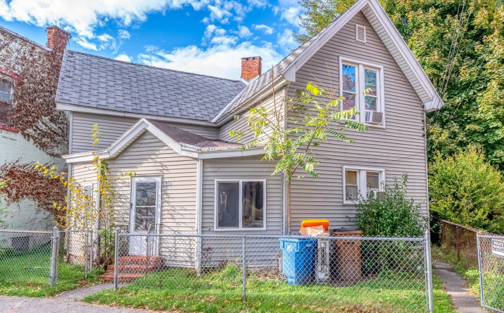 105 Cedar Street, Kingston