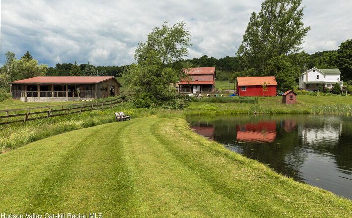 538 N Harpersfield Road, Jefferson