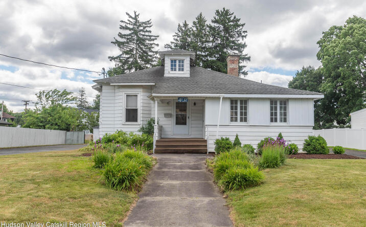 402 Albany Avenue, Kingston