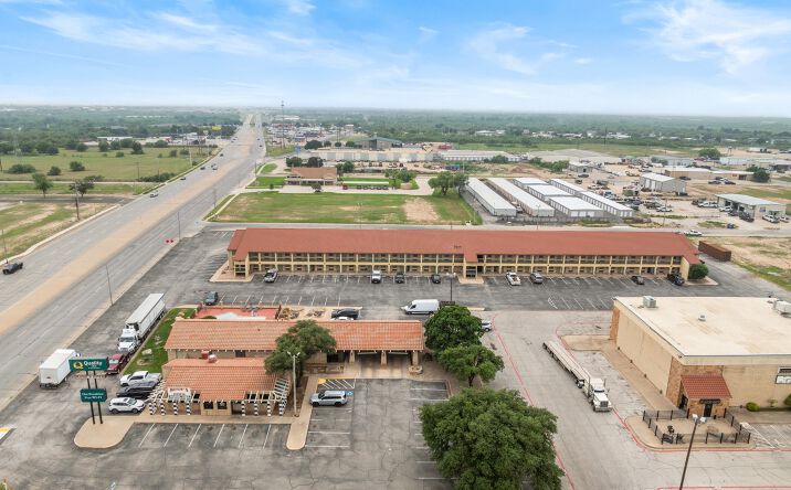 Pictures of Hospitality property located at 4613 South Jackson Street, San Angelo, TX 76903 for sales - image #1