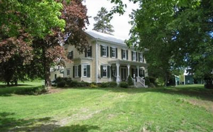 9 McNeill Road, Gallatin