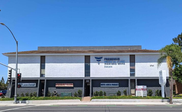 image of property at 2740 S BRISTOL ST Santa Ana CA 92704-6209