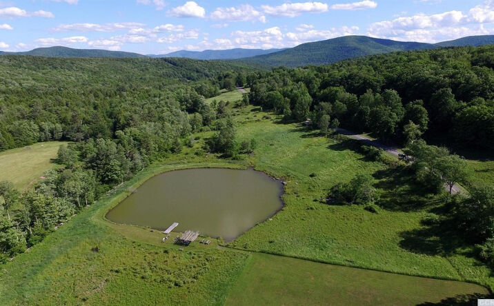 Sutton Hollow Road, Windham