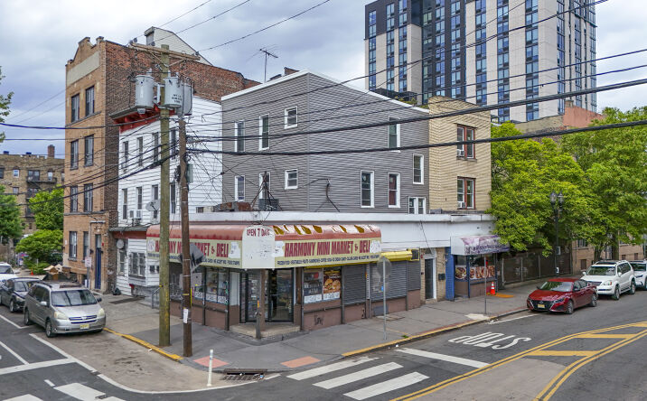 Pictures of Mixed Use property located at 104 STORMS AVE, JERSEY CITY, NJ 07306-4708 for sales - image #1