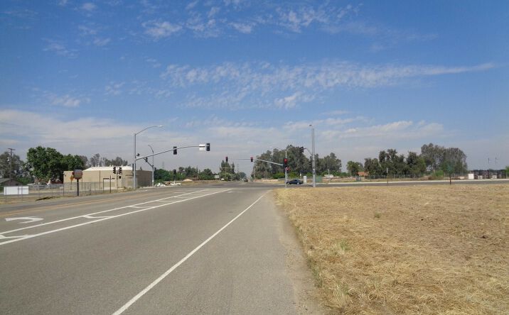 Pictures of Land property located at 7212 E Kings Canyon Rd, Fresno, CA 93737 for sales - image #1