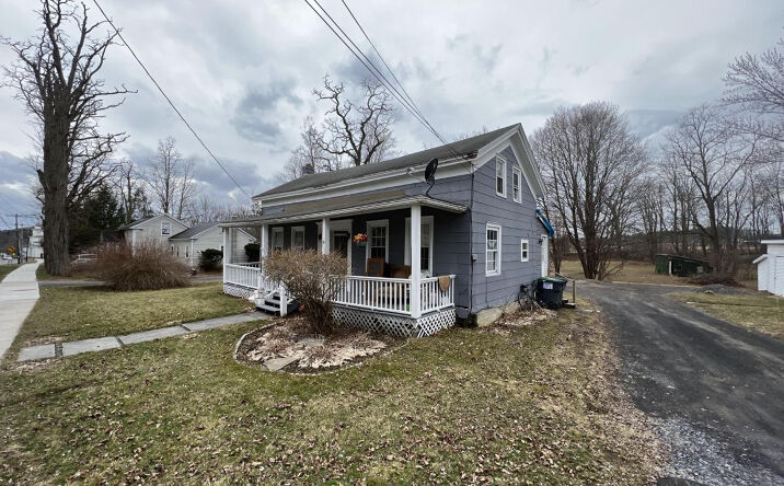 11273 State Route 32, Greenville