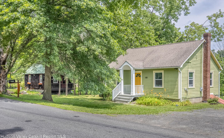 100-104 Bone Hollow Road, Accord