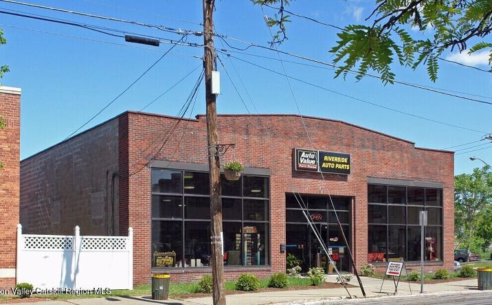 Pictures of Retail property located at 223 Broadway, Rensselaer, NY 12144 for sales - image #1