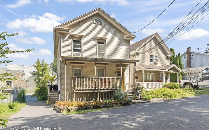 Pictures of Multifamily property located at 3 Maiden Lane Lane, Chatham, NY 12037 for sales - image #1