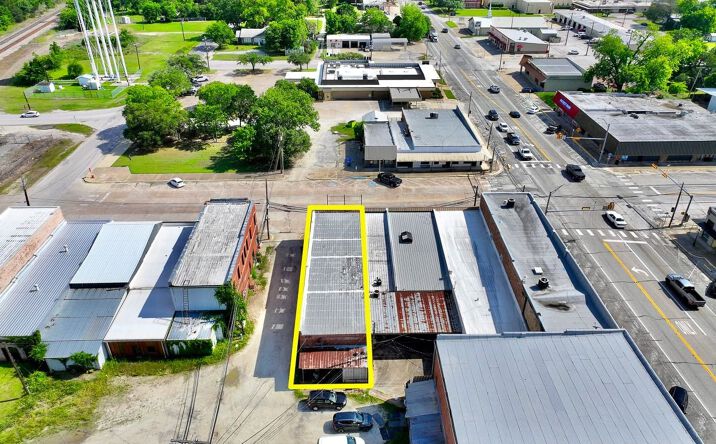Pictures of Business for Sale property located at 108 E. Main Street, Trinity, TX 77340 for sales - image #1