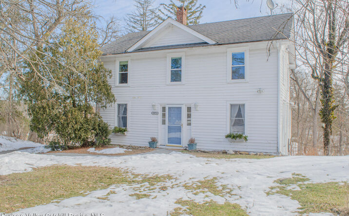 Pictures of Multifamily property located at 8874 9w Route, Athens, NY 12015 for sales - image #1