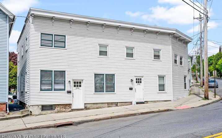Pictures of Multifamily property located at 252-254 Partition Street, Saugerties, NY 12477 for sales - image #1