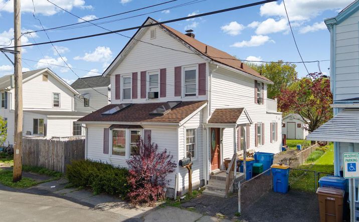 Pictures of Multifamily property located at 25 S Prospect Street, Kingston, NY 12401 for sales - image #1