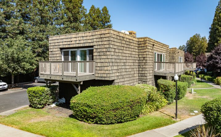 Pictures of Multifamily property located at 725 College Avenue, Santa Rosa, CA 95404 for sales - image #1