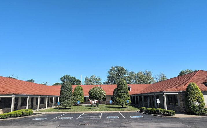 Pictures of Office property located at 2134 Nicholasville Rd, Lexington, KY 40503 for sales - image #1