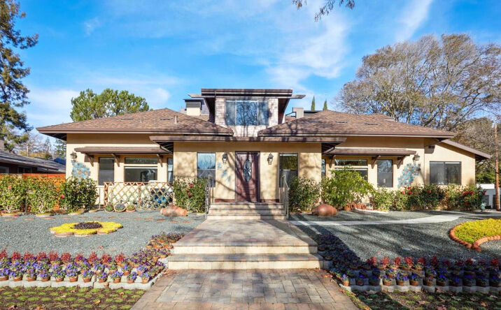 Pictures of Multifamily property located at 251 Middlefield Rd., Palo Alto, CA 94301 for sales - image #1