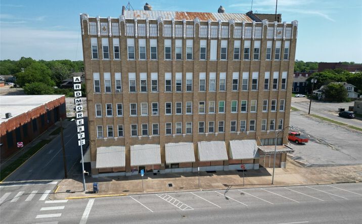 Pictures of Mixed Use, Office property located at 115 W Broadway Street, Ardmore, OK 73401 for sales - image #1