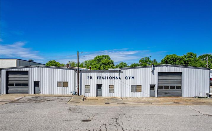 Pictures of Industrial property located at 805 Cherokee, Marshall, MO 65340 for sales - image #1
