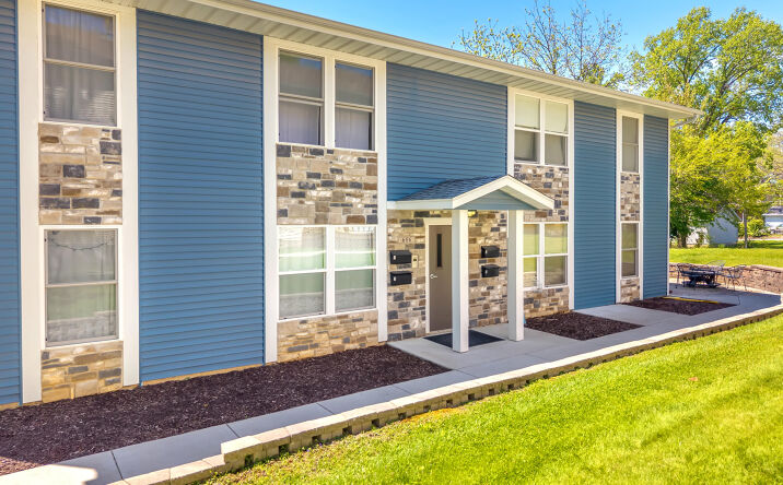 Pictures of Multifamily property located at 606 Monroe Street 1-4, Valparaiso, IN 46383 for sales - image #1