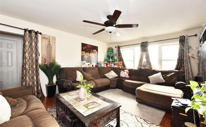 Pictures of Mixed Use property located at 542 east meadow, Hempstead, NY 11554 for sales - image #1