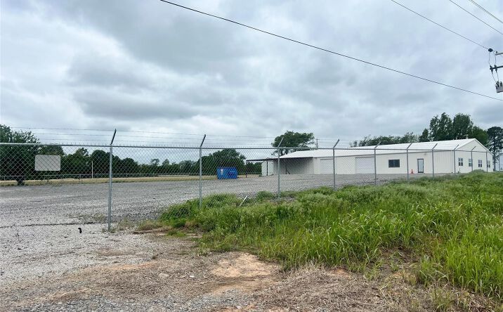 Pictures of Industrial property located at 3637 State Highway 51B Highway, Porter, OK 74454 for sales - image #1