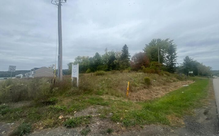 Pictures of Land property located at 1 Harbor Lane, Cohoes, NY 12047 for sales - image #1