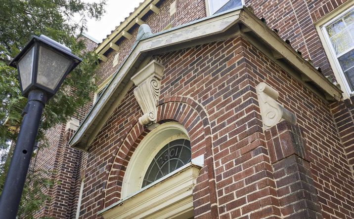 Pictures of Multifamily property located at 2821 Monroe Street, Madison, WI 53711 for sales - image #1