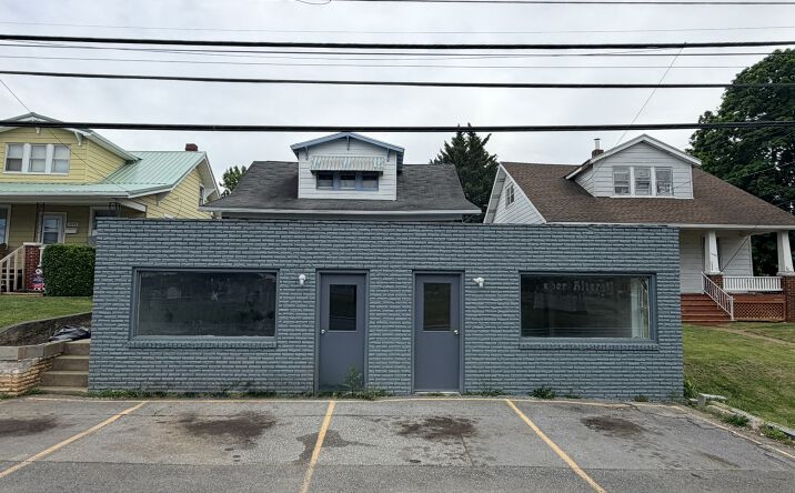 Pictures of Retail, Office, Mixed Use property located at 1096 S POTOMAC ST, HAGERSTOWN, MD 21740-7321 for sales - image #1