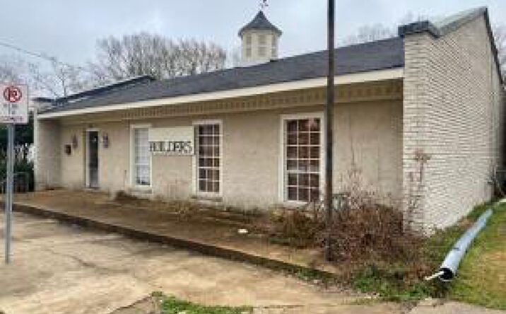 Pictures of Retail property located at 225 CANAL ST, MCCOMB, MS 39648-4146 for sales - image #1