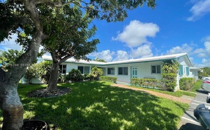 Pictures of Multifamily property located at 5911 NE 18th Ave, Fort Lauderdale, FL 33334 for sales - image #1