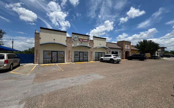 Pictures of Special Purpose, Office, Retail property located at 1500 W Griffin Parkway, Mission, TX 78572 for sales - image #1