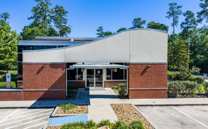 Pictures of Retail property located at 2404 Research Forest Drive, Spring, TX 77381 for sales - image #1