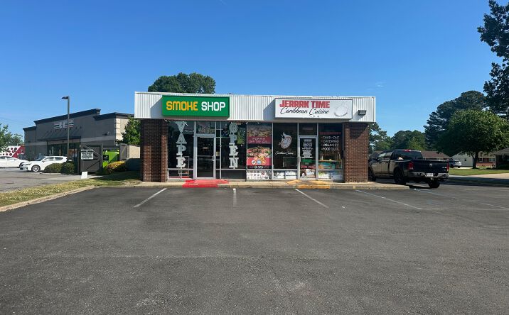 Pictures of Retail property located at 3540 South Plaza Trail, Virginia Beach, VA 23452 for sales - image #1