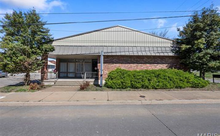 Pictures of Office property located at 824 Independence Street, Cape Girardeau, MO 63703 for sales - image #1
