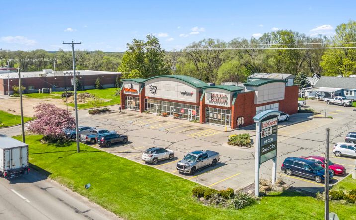 Pictures of Retail property located at 1301-1307 M-89, Plainwell, MI 49080 for sales - image #1