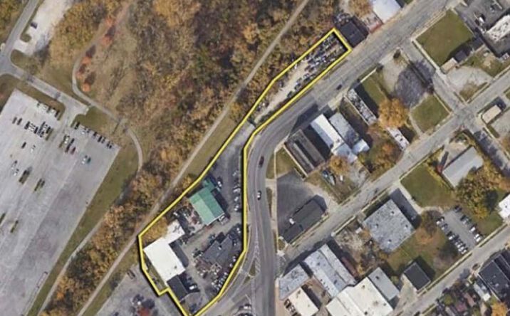 Pictures of Retail, Industrial property located at 325 1st St, Toledo, OH 43605, 309 1st St, Toledo, OH 43605, 335 Front St, Toledo, OH 43605, 427 Front St, Toledo, OH 43605, 429 Front St, Toledo, OH 43605, 431 Front St, Toledo, OH 43605, 433 Front St, Toledo, OH 43605 for sales - image #1