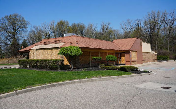 Pictures of Retail property located at 26776 Eureka Rd, Taylor, MI 48180 for sales - image #1