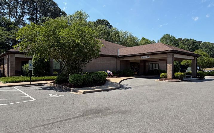 Pictures of Office property located at 102 Handley Park Court, Goldsboro, NC 27534 for sales - image #1