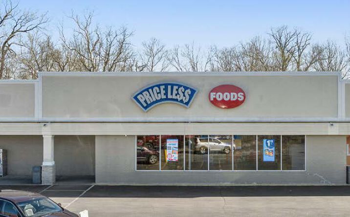Pictures of Retail property located at 440 Plaza Dr, Mt. Vernon, IN 17078-2831 for sales - image #1