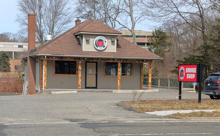 702 Chase Parkway, Waterbury