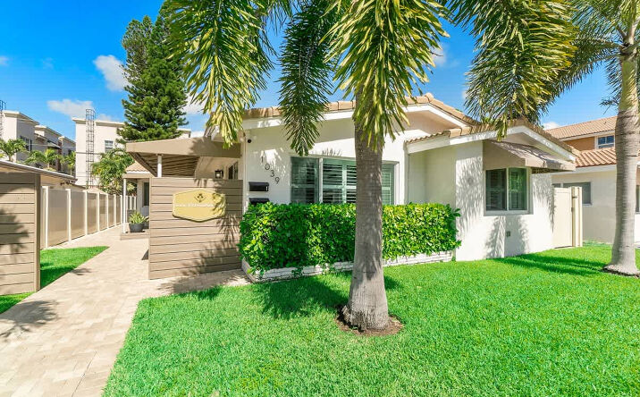 Pictures of Multifamily property located at 1039 N Victoria Park Rd, Fort Lauderdale, FL 33304 for sales - image #1