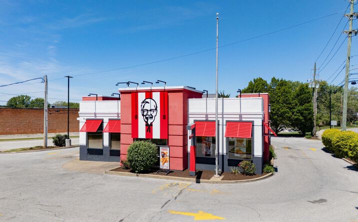 Pictures of Retail property located at 1209 Missouri Blvd, Jefferson City, MO 65109 for sales - image #1