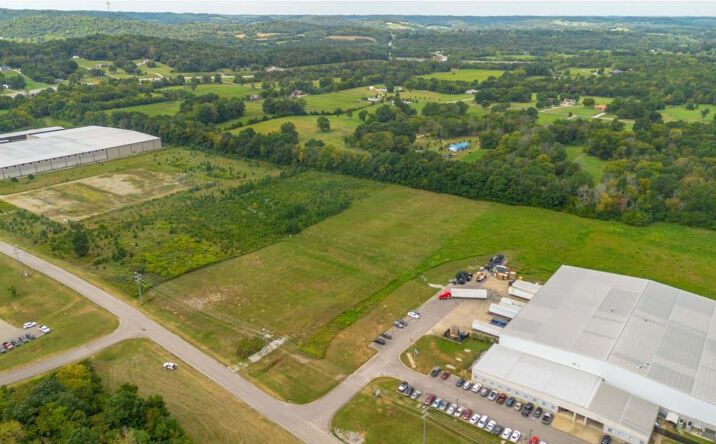Pictures of Land property located at 1033 Veterans Dr, Lewisburg, TN 37091 for sales - image #1