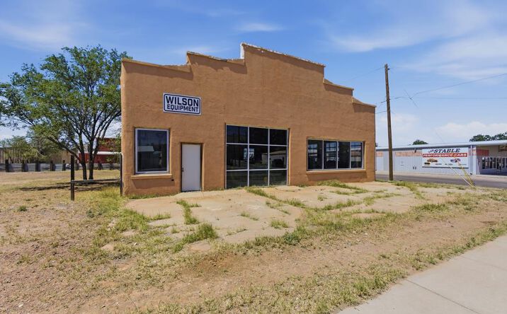 Pictures of Land property located at 601 W Holland Avenue, Alpine, TX 79830 for sales - image #1
