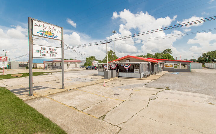 Pictures of Retail, Business for Sale property located at 7310 Louisiana 182, Morgan City, LA 70380 for sales - image #1