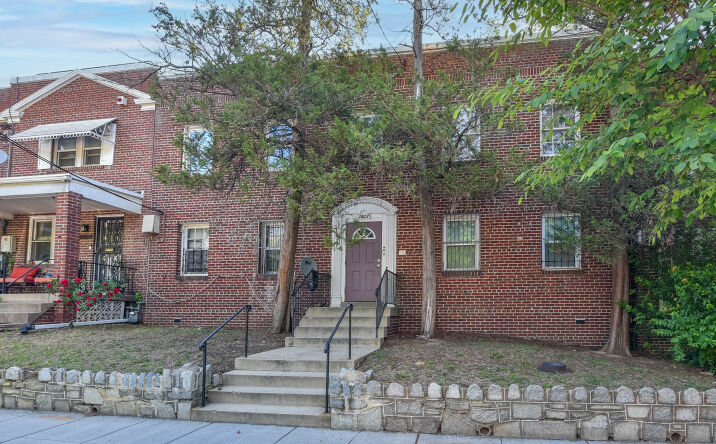 Pictures of Retail, Multifamily property located at 2823 FOURTH ST NE, WASHINGTON, DC 20002-1254 for sales - image #1
